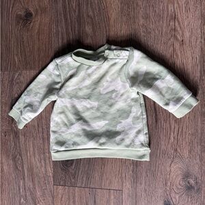 Old Navy Baby 3-6M Green Camouflage Sweatshirt